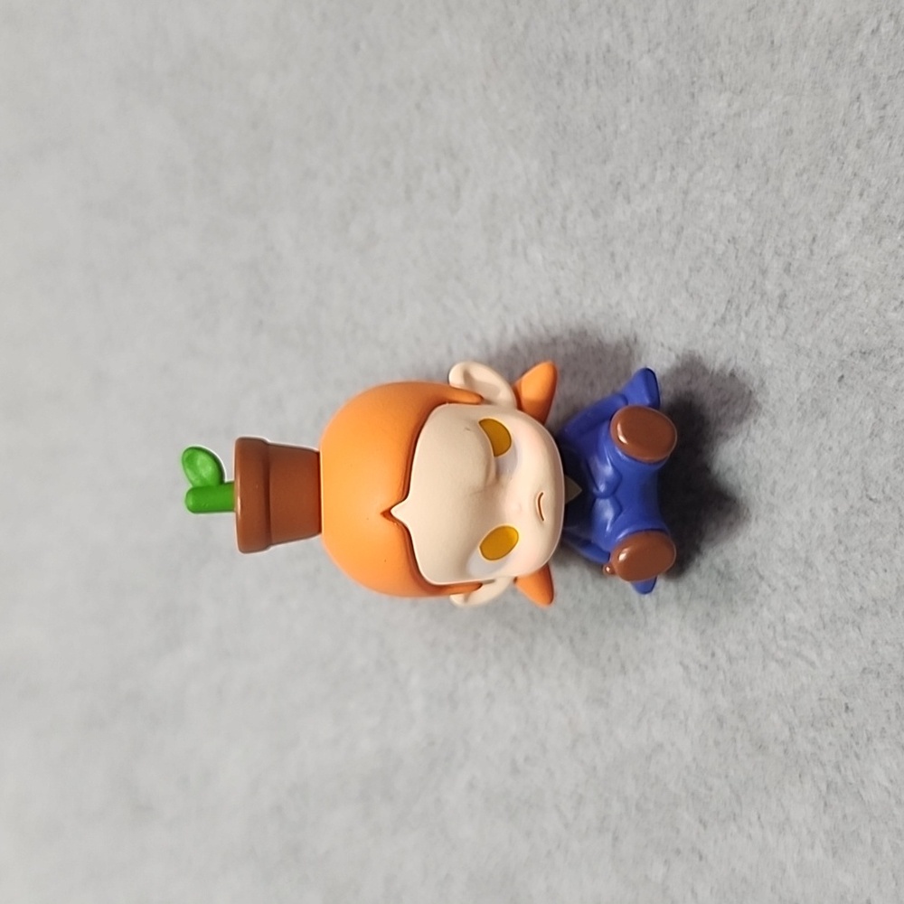 Cute Zsiga (Pop Mart) Figurine